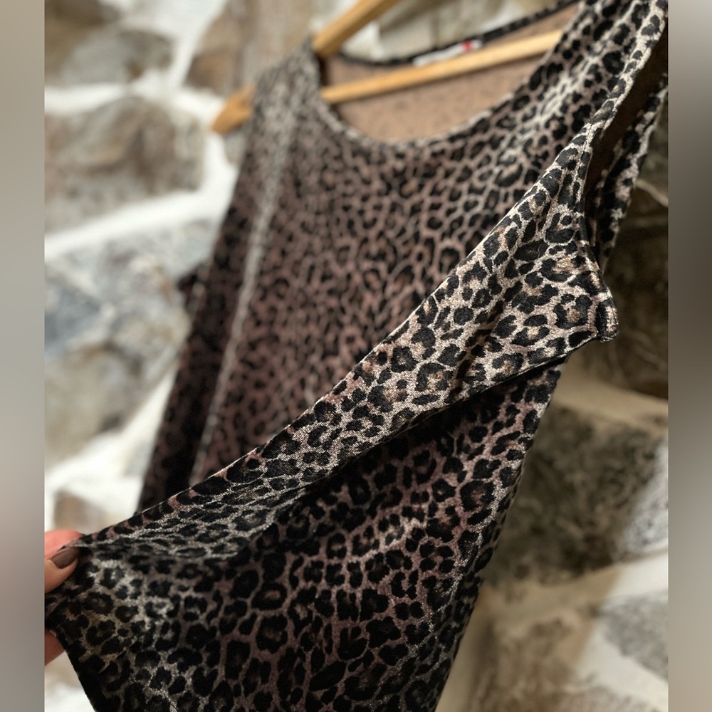 VELVET LEOPARD PRINT TANK